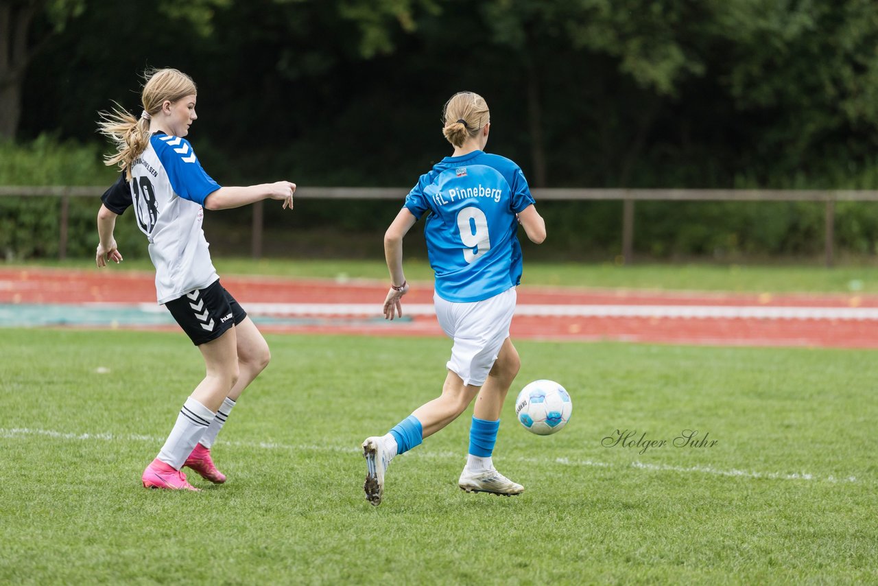 Bild 423 - wBJ VfL Pinneberg - Germania Schnelsen : Ergebnis: 15:1